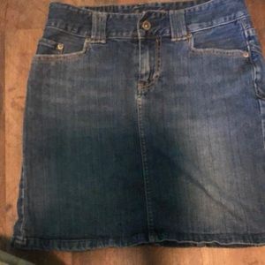 This is a blue Jean skirt size 0 for women